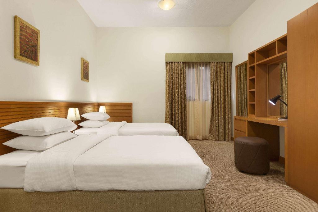 Ramada Hotel & Suites by Wyndham Ajman photo 70