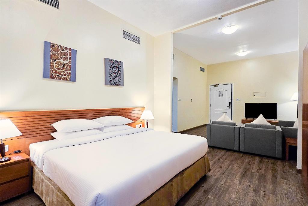 Ramada Hotel & Suites by Wyndham Ajman photo 19