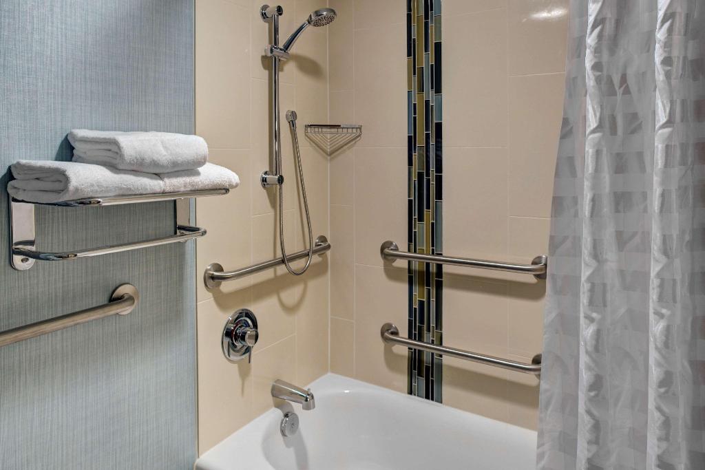 Hyatt Place Albuquerque Airport