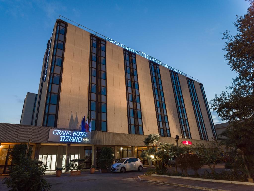 Hotel Grand Tiziano e dei Congressi, Italien, Lecce. Großes 16