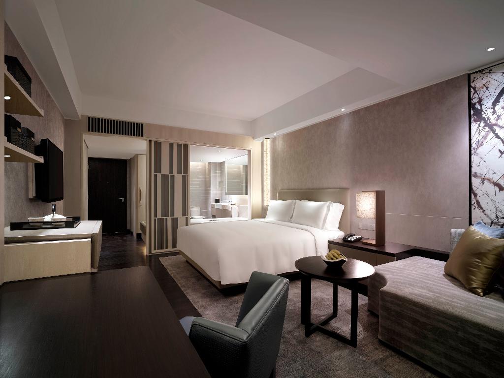New World Makati Hotel
