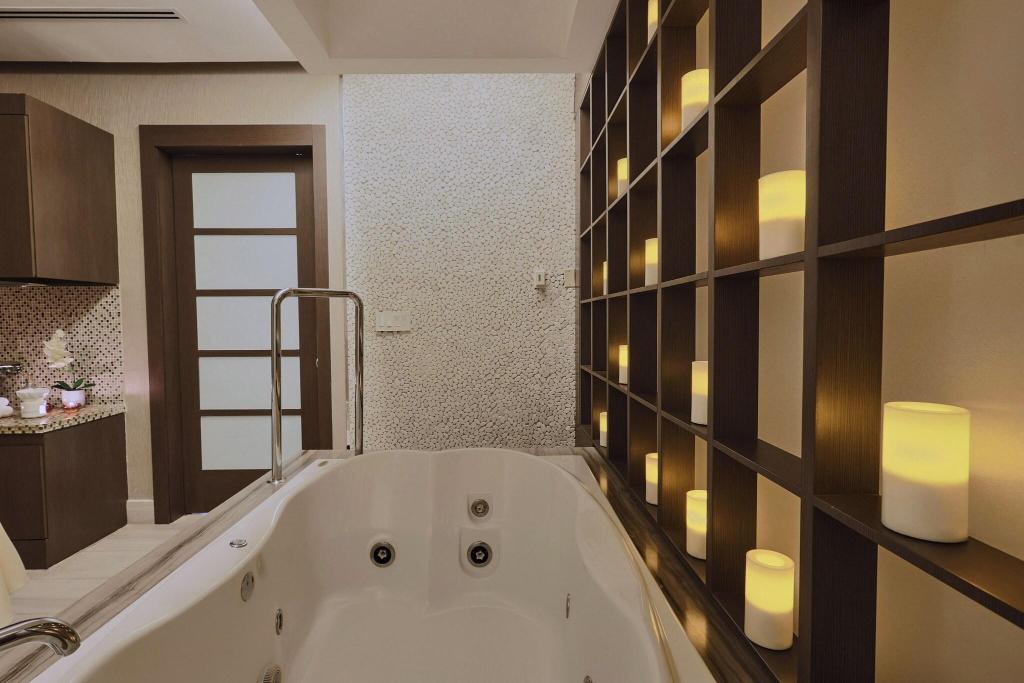 Hotel Sheraton Grand Panama, Panama, Panama City. Großes 1