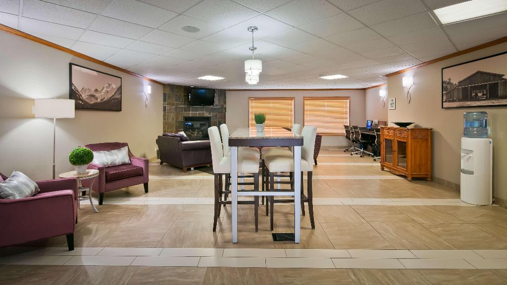 Best Western Grande Prairie Hotel And Suites