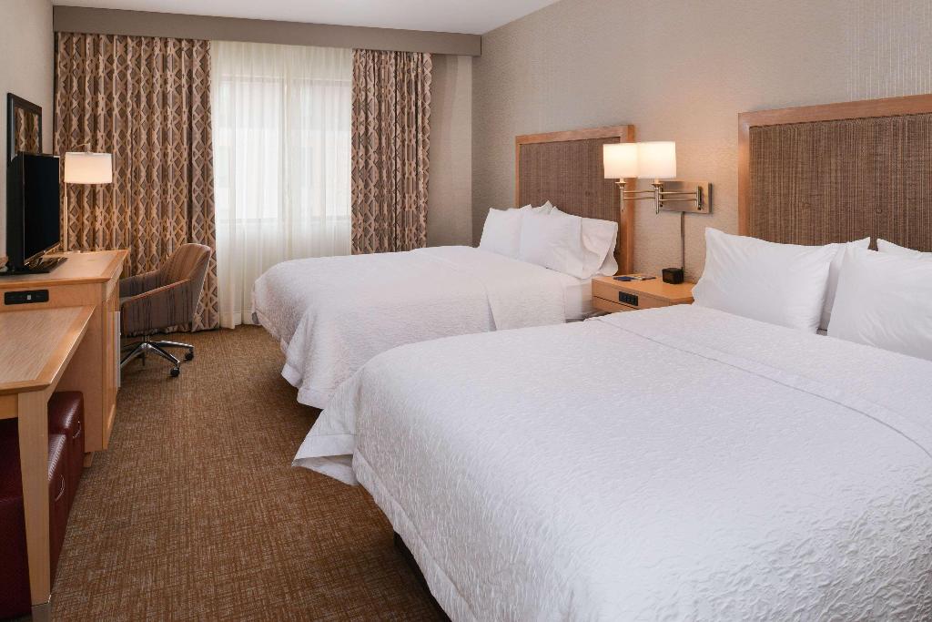 Hampton Inn & Suites Denver - Speer Boulevard