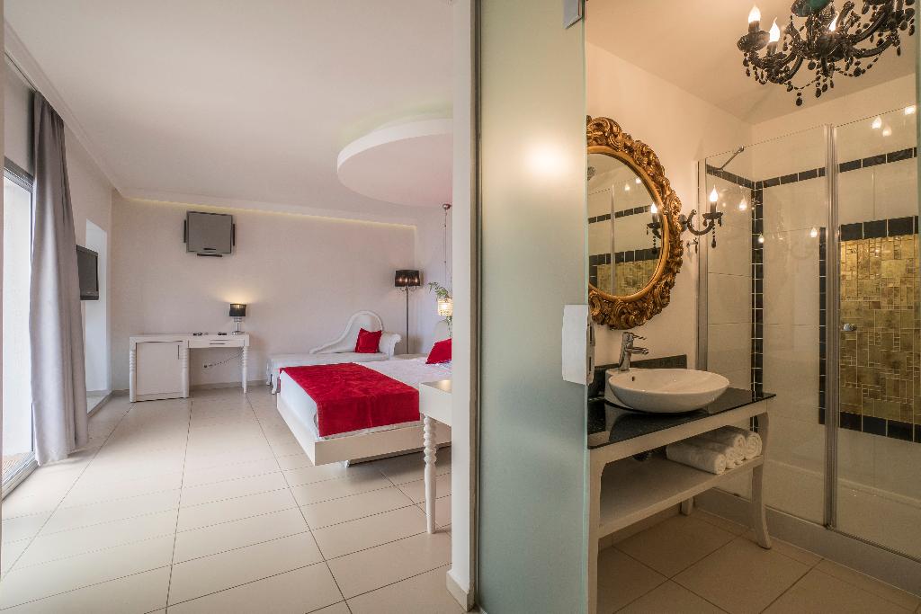 Babana Hotel