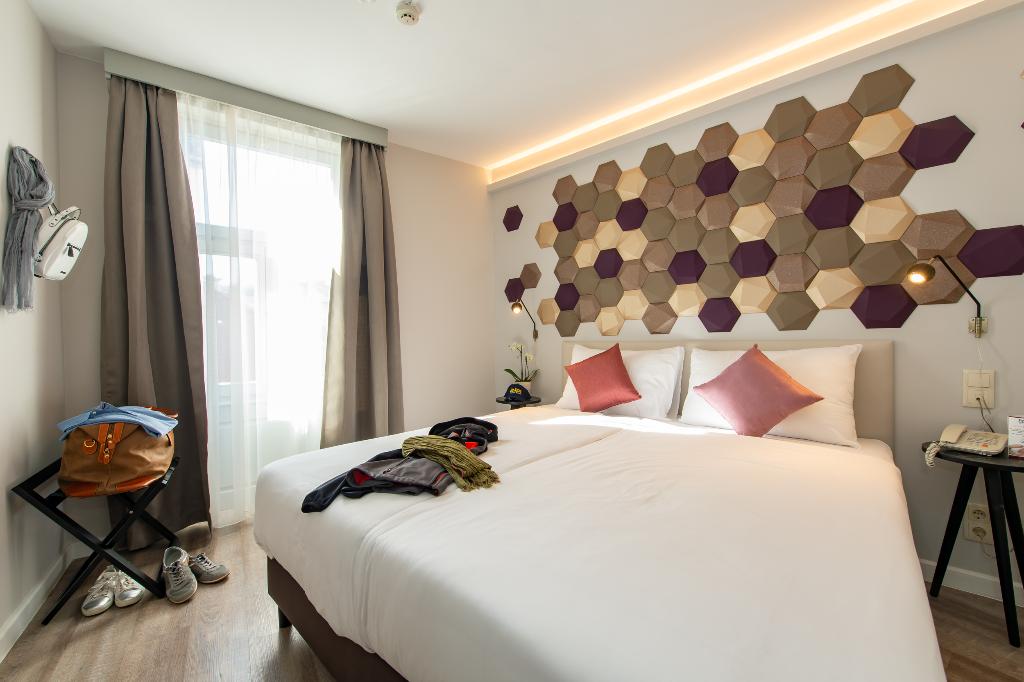 The Three Corners Hotel Art