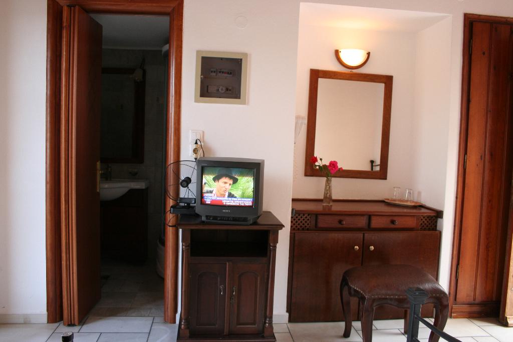 Limeni Village Hotel