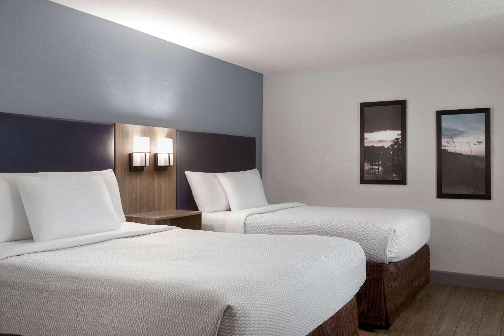 La Quinta Inn & Suites Daytona Beach - Oceanfront