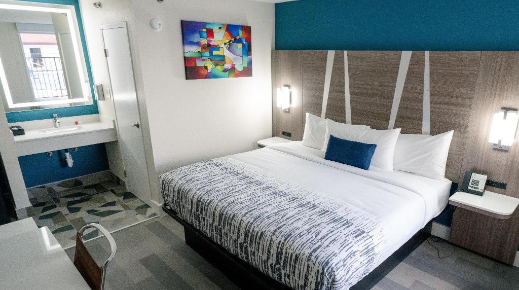 Baymont Inn & Suites by Wyndham Chattanooga