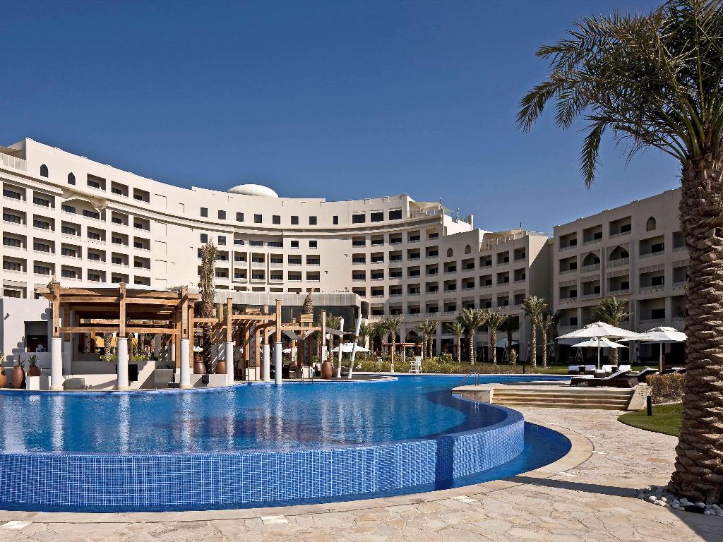 hotel-thumb