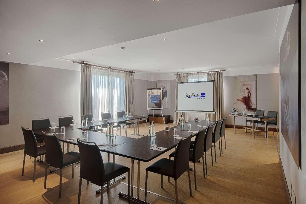 Radisson Blu Hotel photo 59