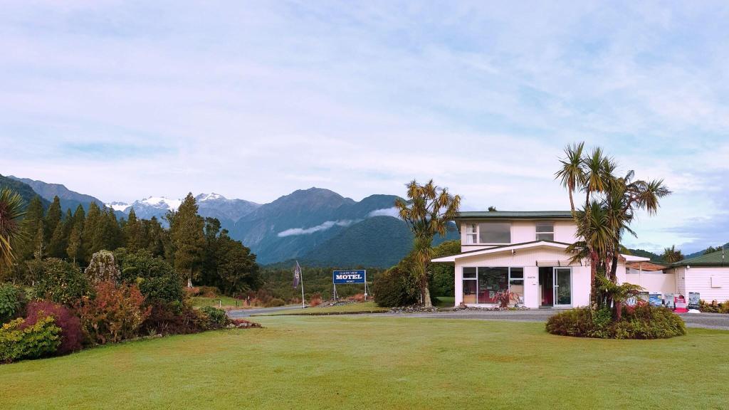 Glacier View Motel