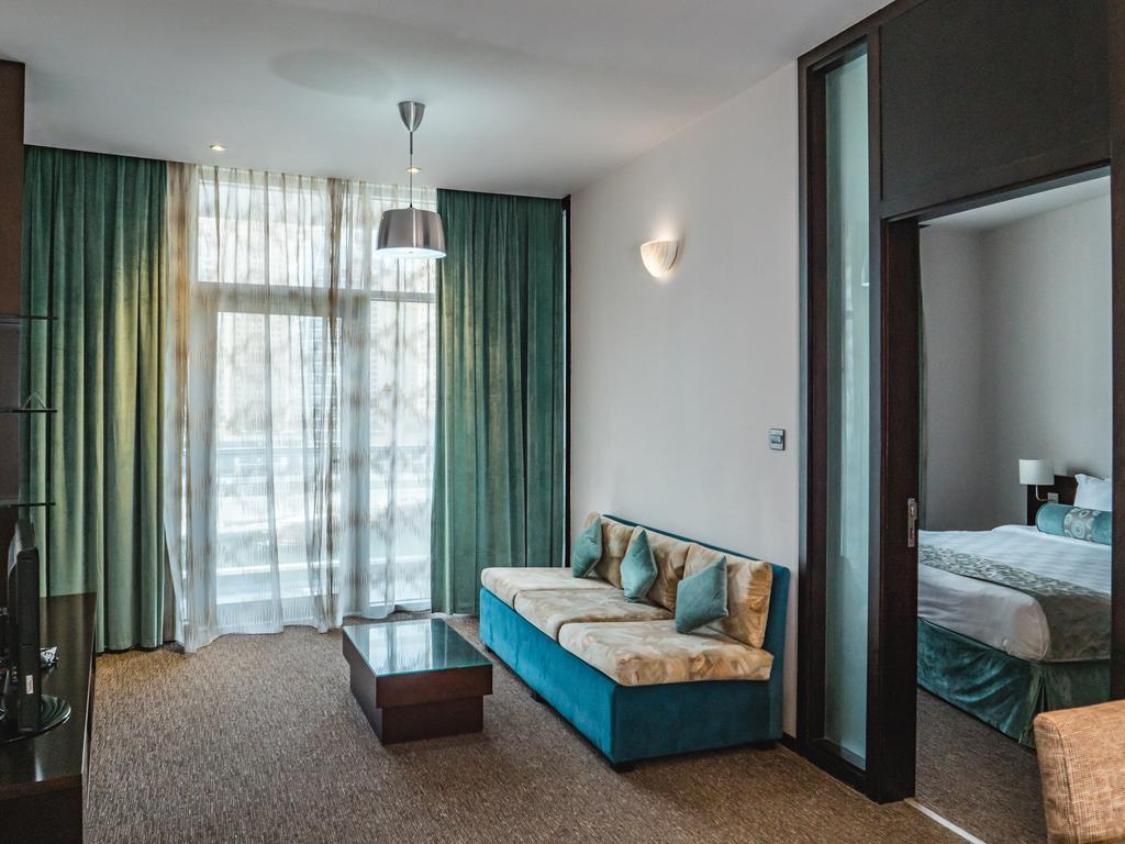 hotel-thumb
