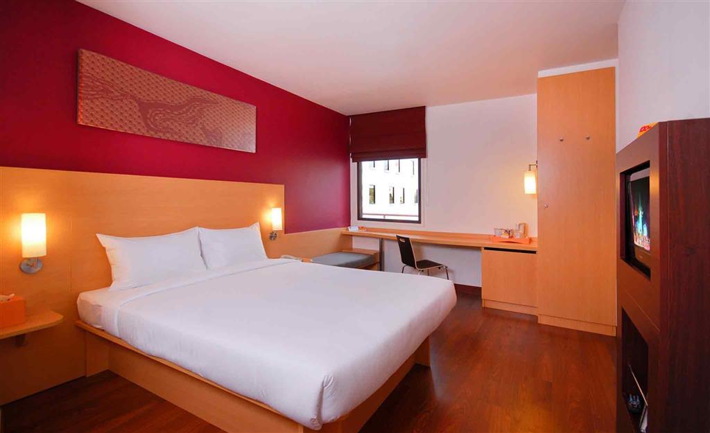ibis Bangkok Riverside