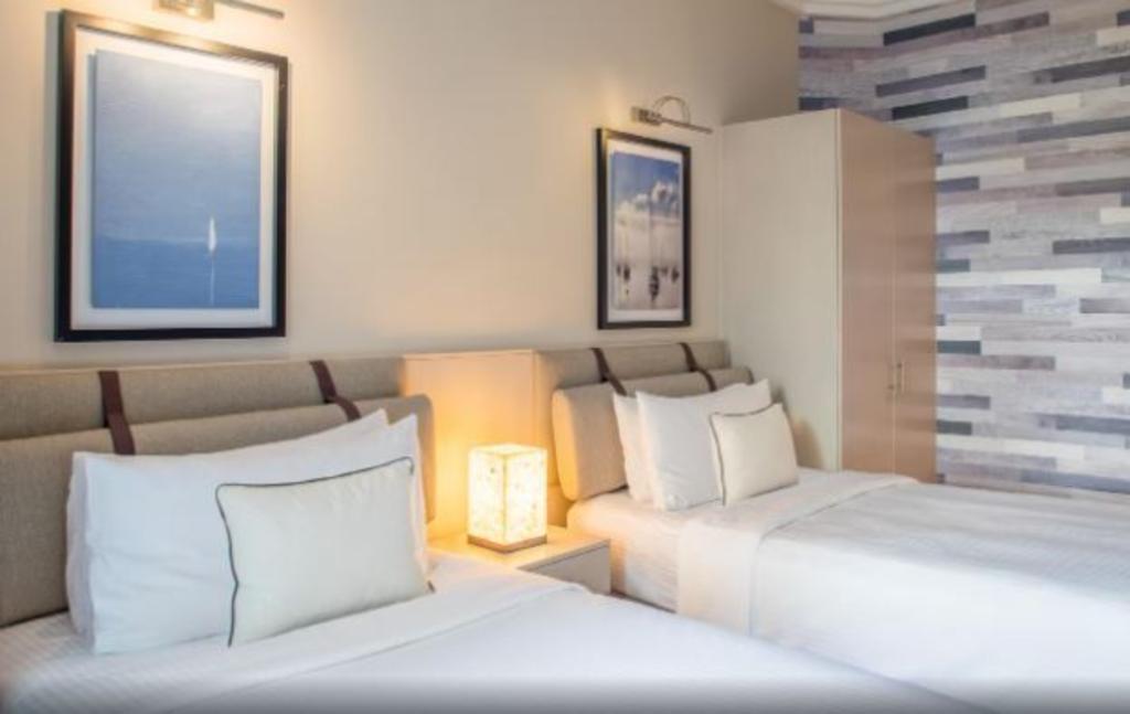 hotel-thumb