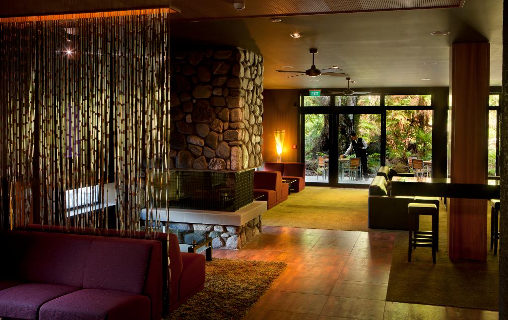 Te Waonui Forest Retreat