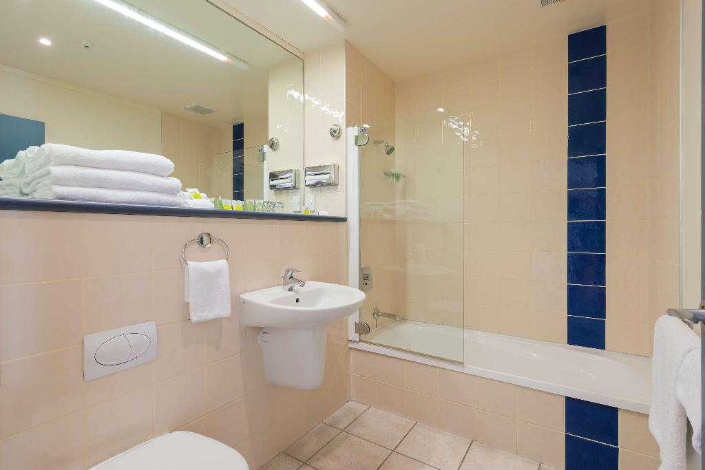 hotel-thumb