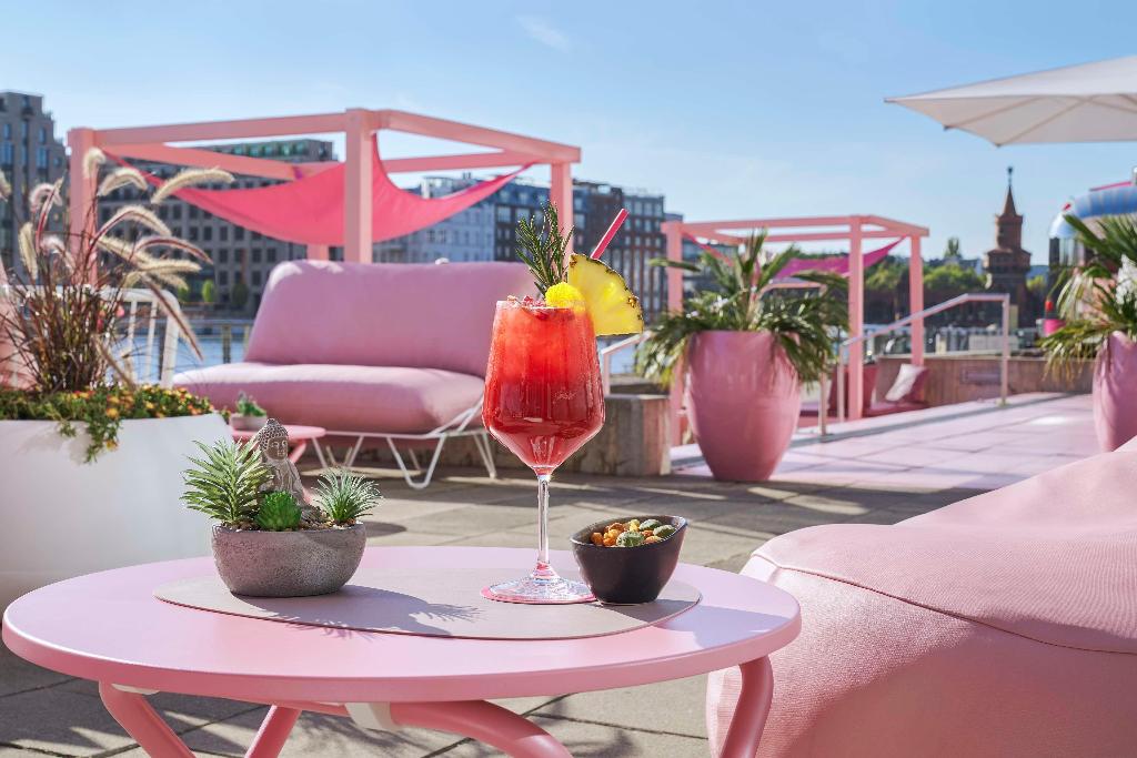 Hotel nhow Berlin, Deutschland, Berlin. Großes 162