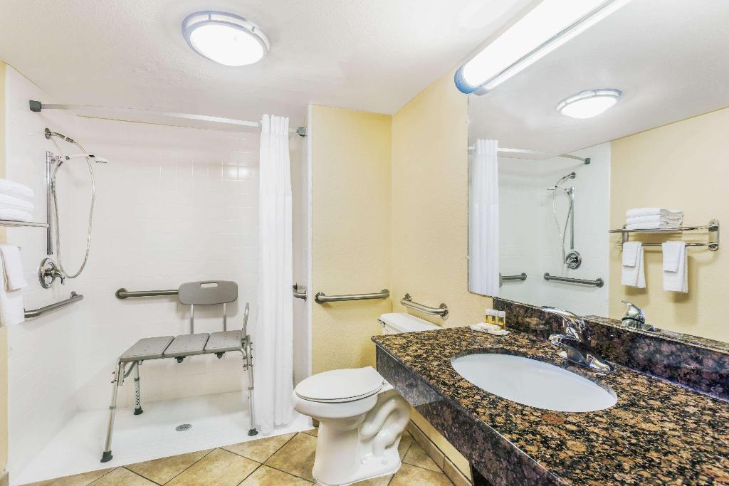Days Inn by Wyndham Fort Lauderdale/Oakland Prk