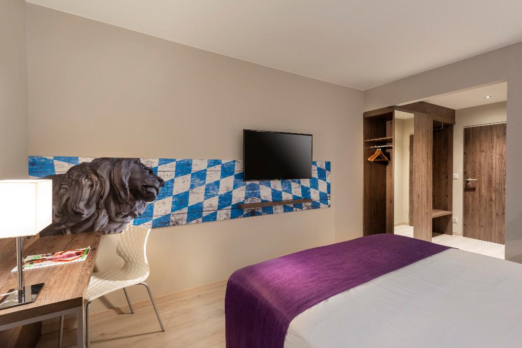 hotel-thumb