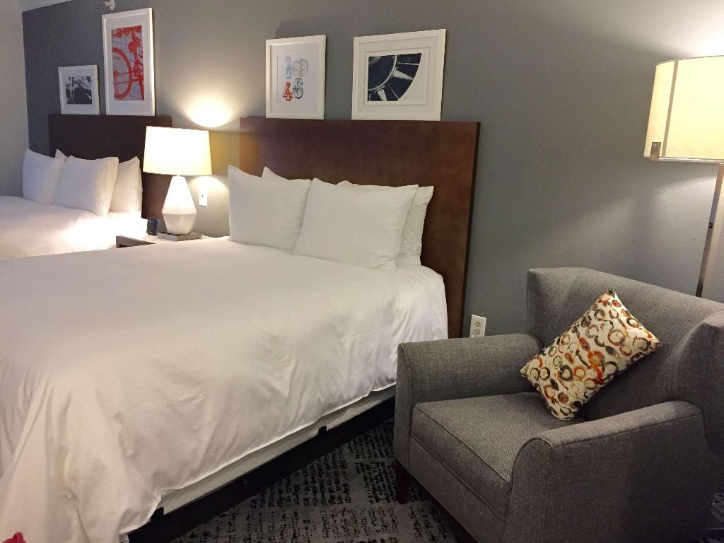Pace Hotel Addison