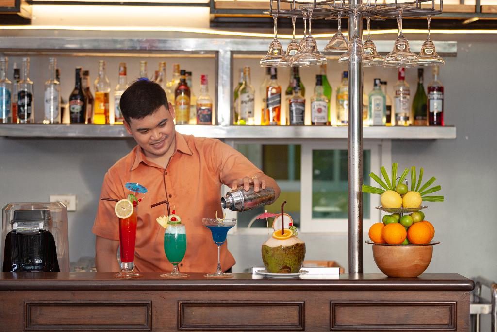 Hotel Thanthip Beach Resort, Thailand, Patong. Großes 2