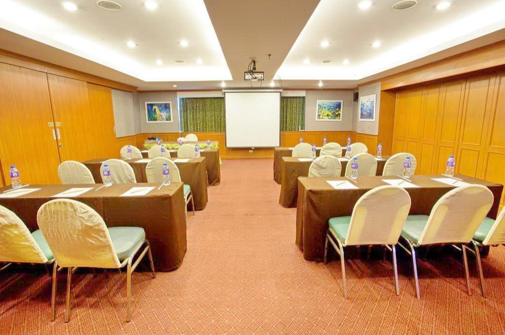 Hotel Bay Hotel Srinakarin, Thailand, Samut Prakan. Großes 2