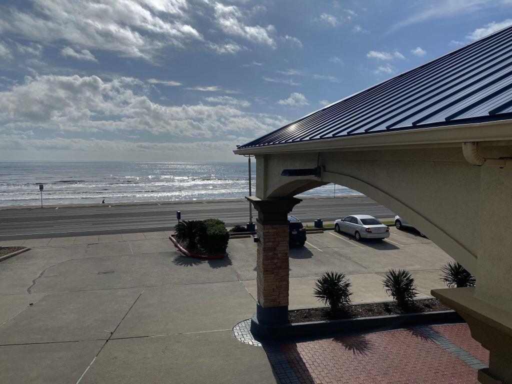 Galveston Beach Hotel photo 27
