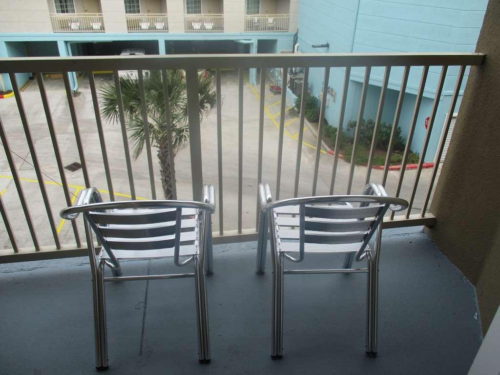 Galveston Beach Hotel photo 11