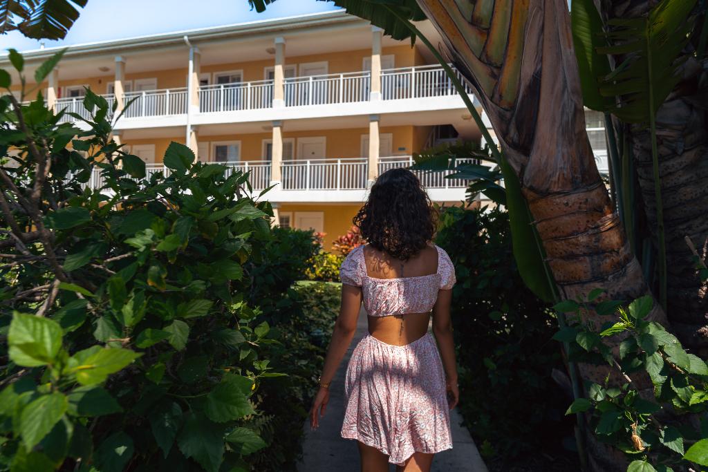 hotel-thumb