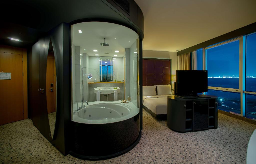 Doubletree by Hilton Istanbul Moda