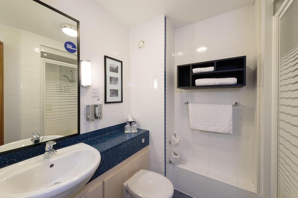 Holiday Inn Express Birmingham Star City