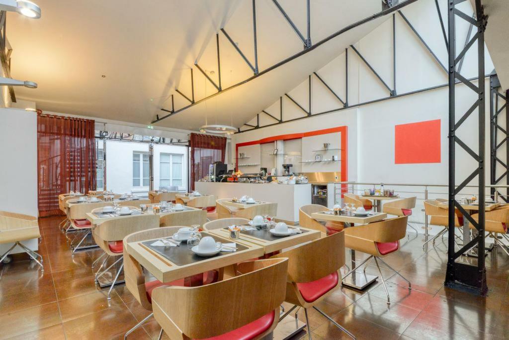 Hotel Pavillon Nation, Frankreich, Paris. Großes 2