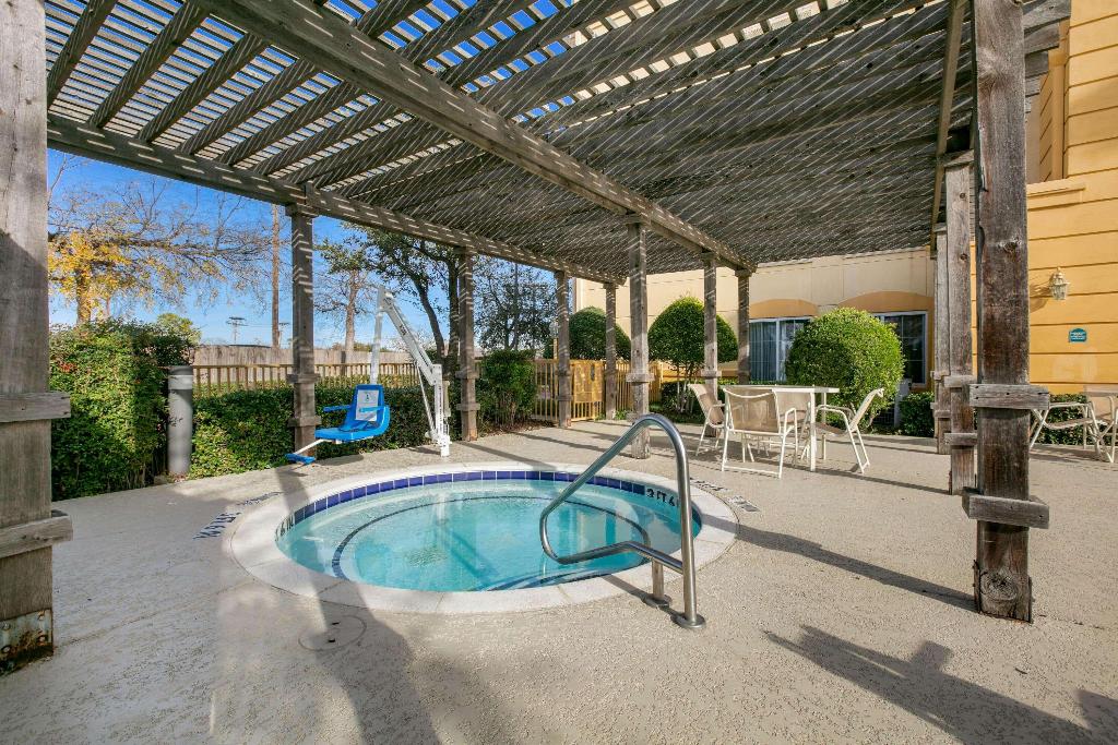 La Quinta inn & Suites DFW Airport South/Irving