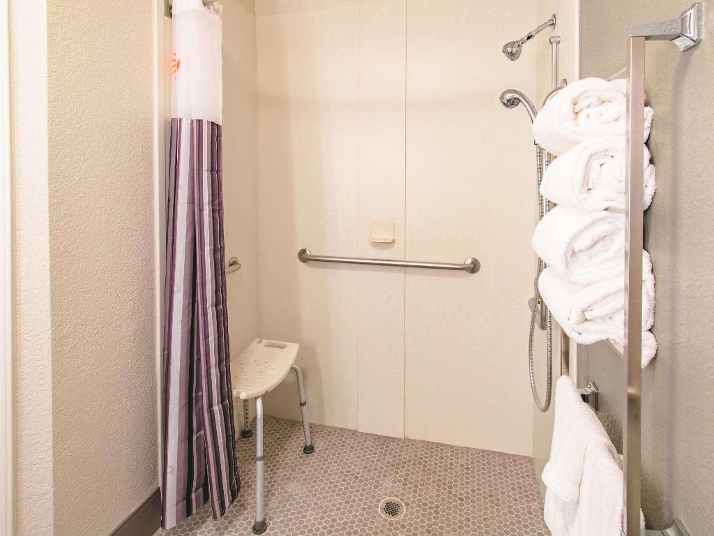 La Quinta Inn & Suites Forth Worth City View