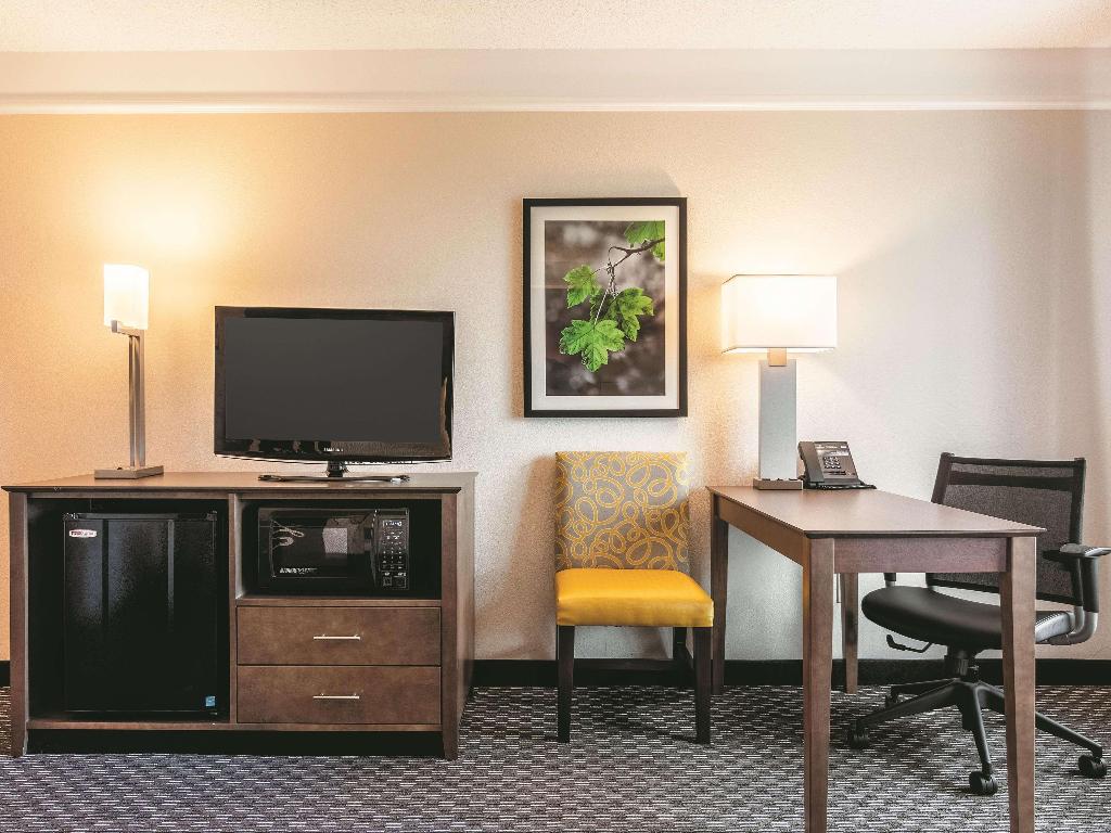 La Quinta Inn & Suites Shreveport Airport