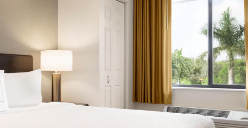 hotel-thumb