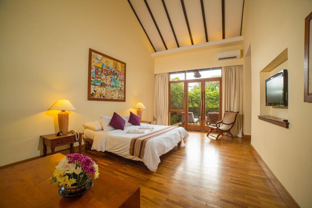 The Hotel@ Tharabar Gate