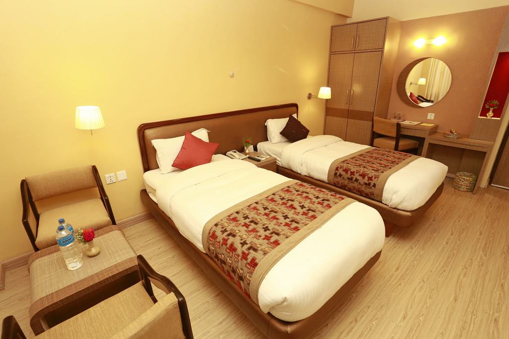 Moon Light Hotel