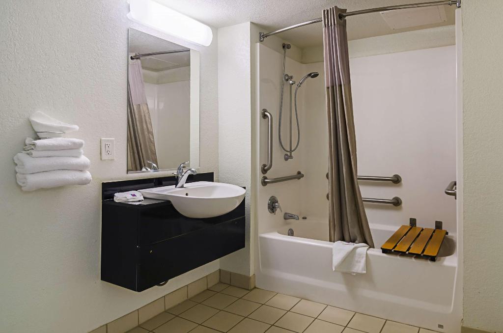 Motel 6 Barstow