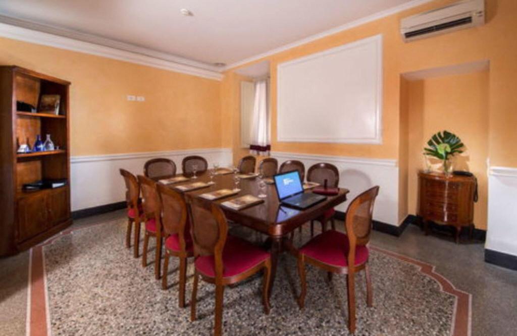Golden Tulip Rome Piram photo 95