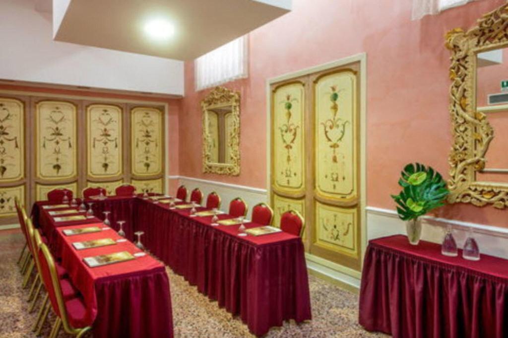 Golden Tulip Rome Piram photo 94