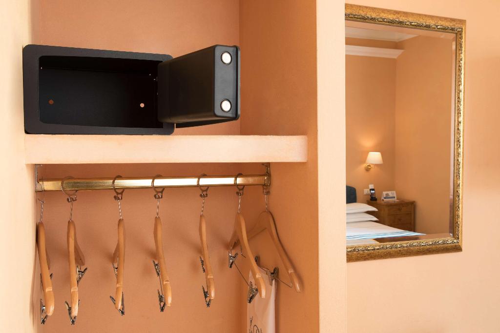 Golden Tulip Rome Piram photo 150