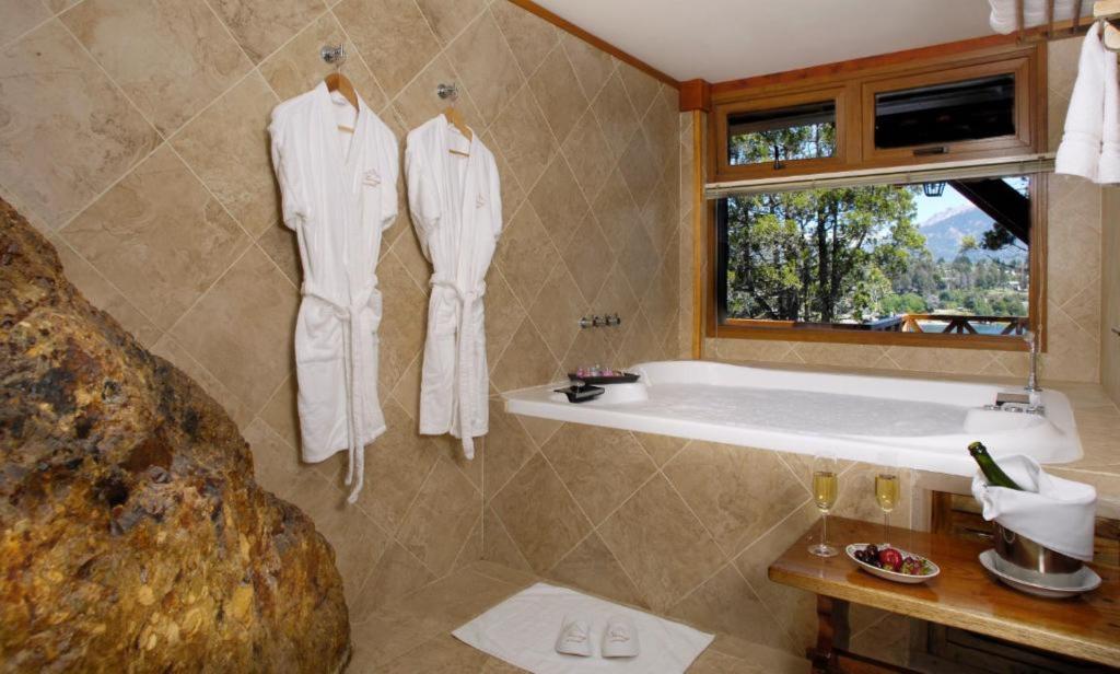 Charming Residences & Suites with Private Spa