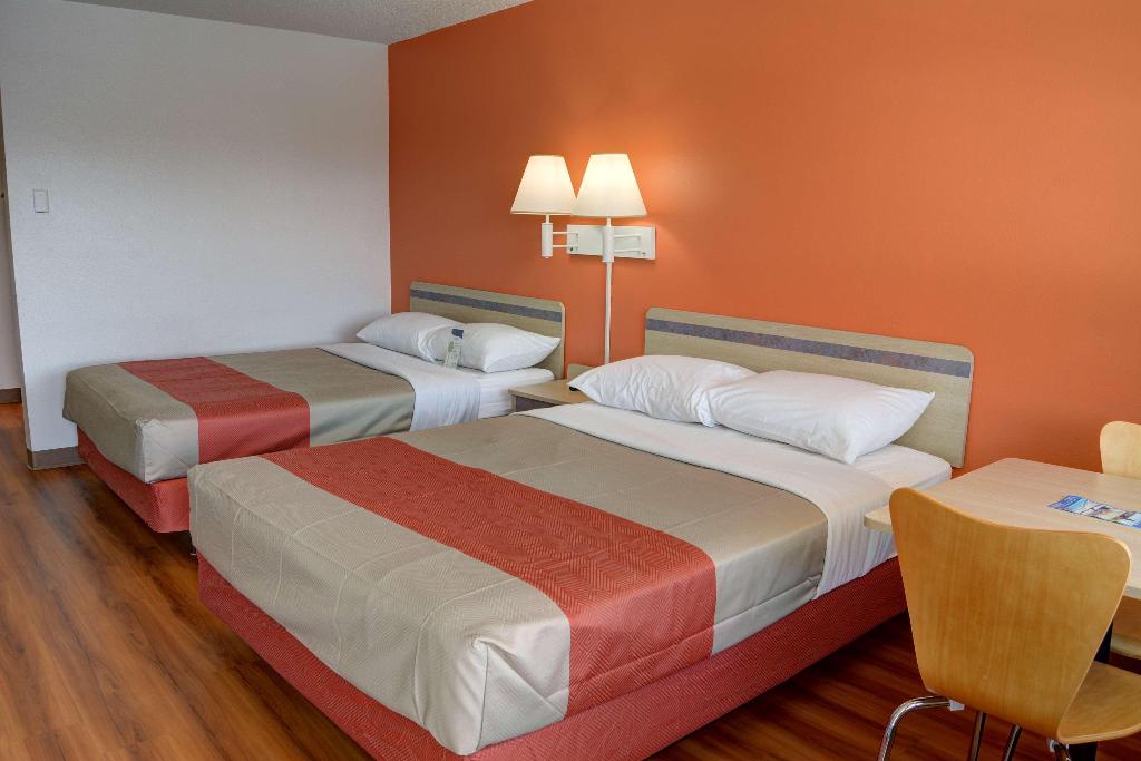 Motel 6 Bend