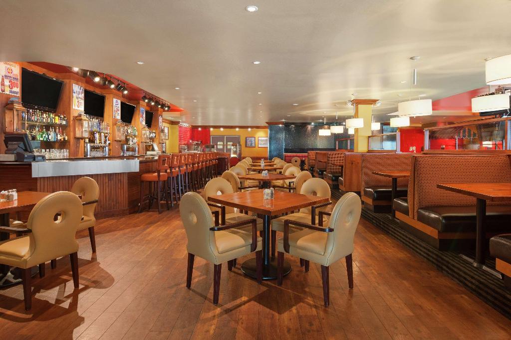 DoubleTree by Hilton Hotel Dallas – Love Field, Love Field & Medical District