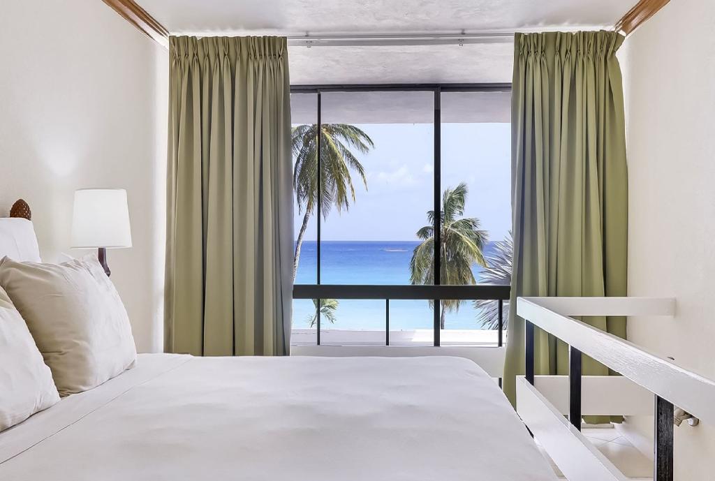 hotel-thumb