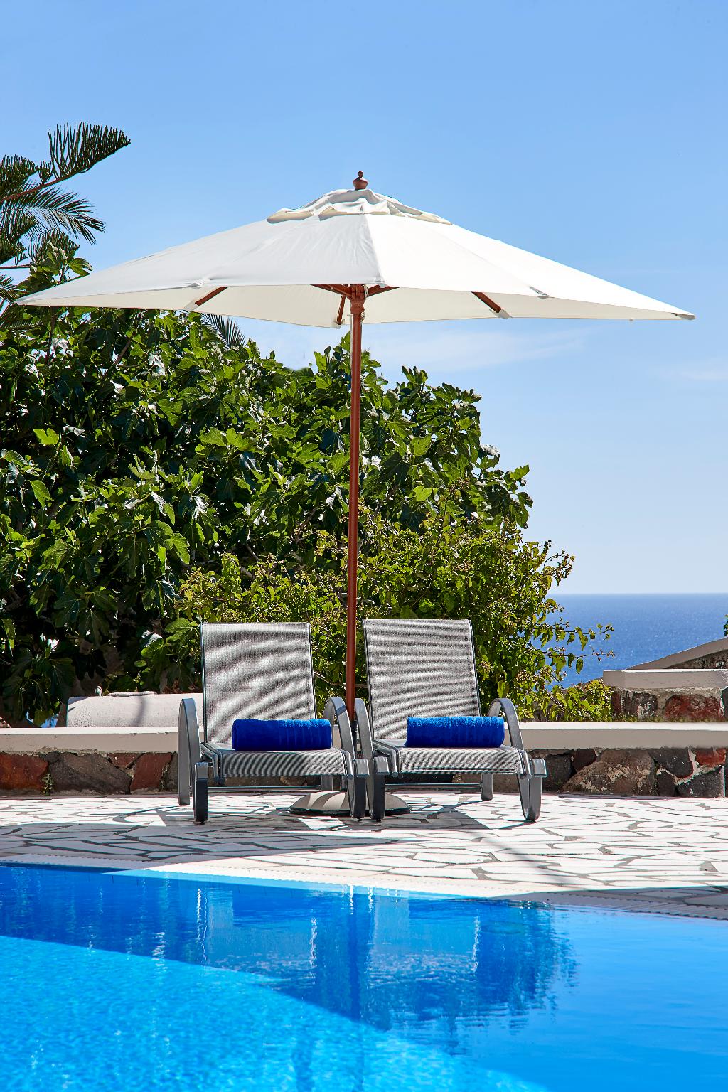 Hotel Terra Blue Santorini, Griechenland, Kamari. Großes 24