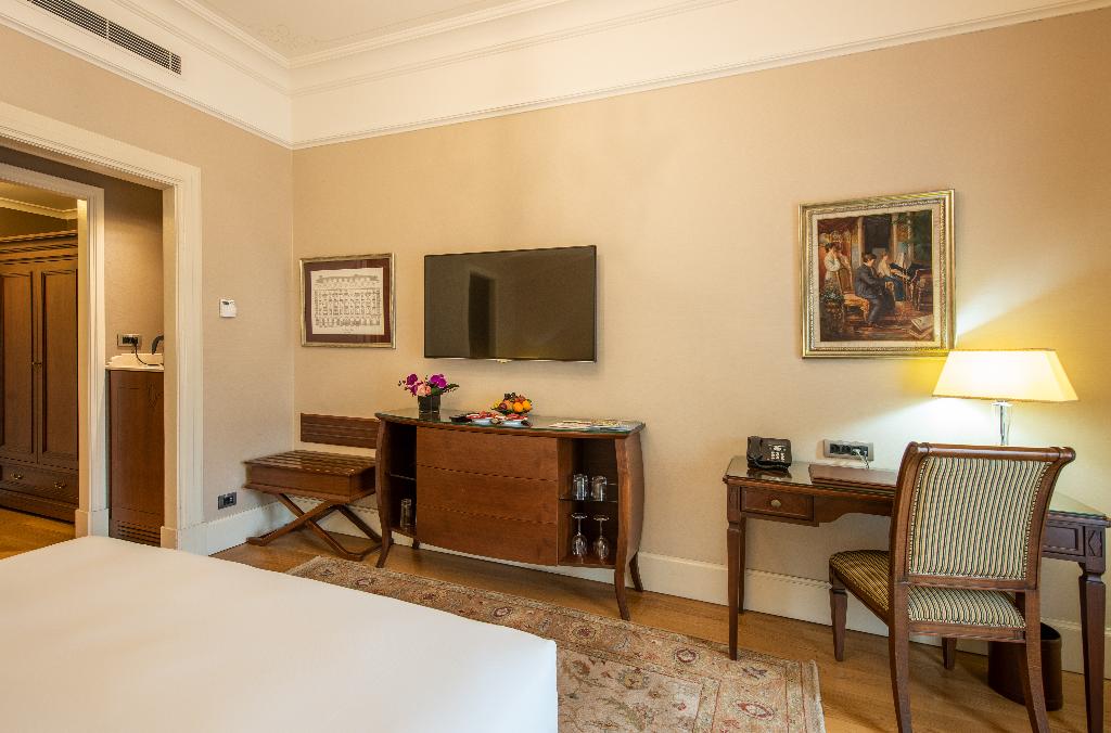 hotel-thumb
