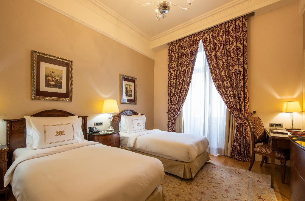 hotel-thumb